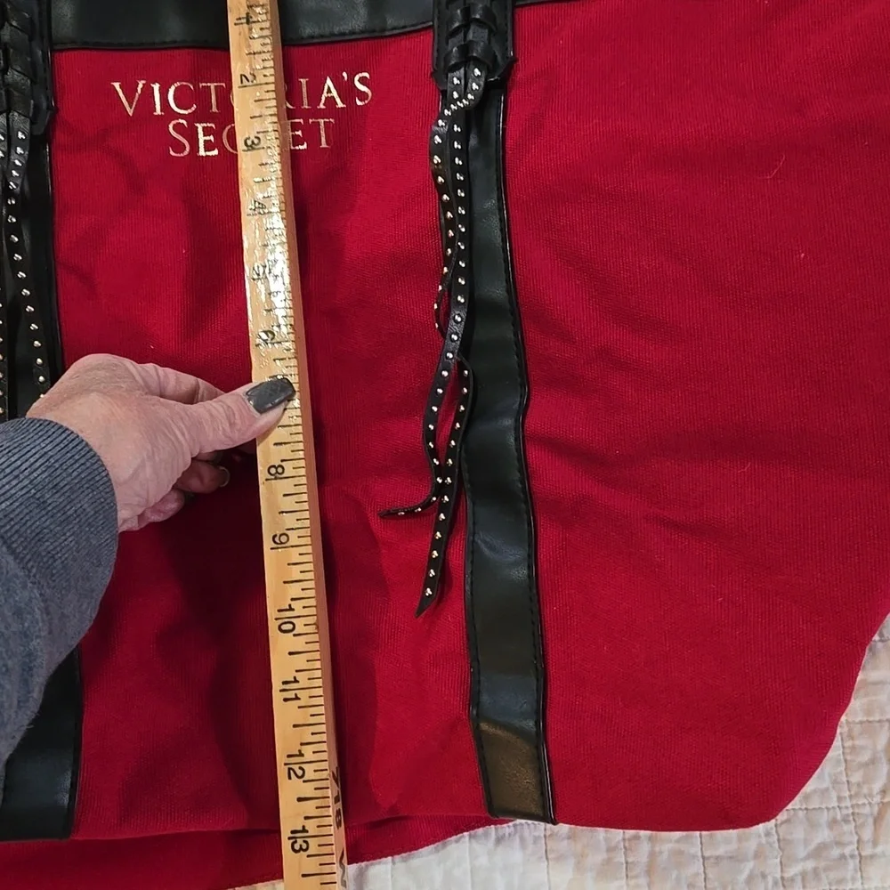 Victoria's Secret Canvas Red and Black Tote Bag Overnight Work Bag Storage